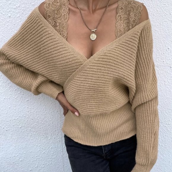 Feminine Lace detailed knit Sweater Top - Picture 2 of 6